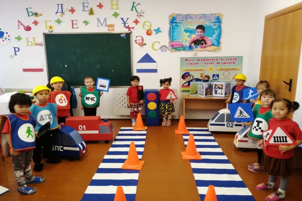 Менің туған күніме күйеуім орысша үштік секс видеосын сыйлады. Нудист театры онлайн